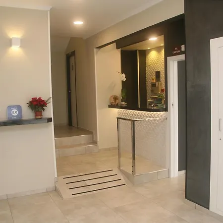 Hostal El Altet 2*