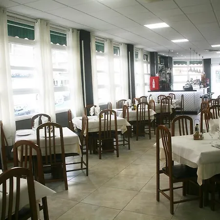 Guest house Hostal El Altet 2*